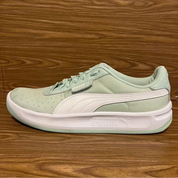 Mint green puma deals shoes